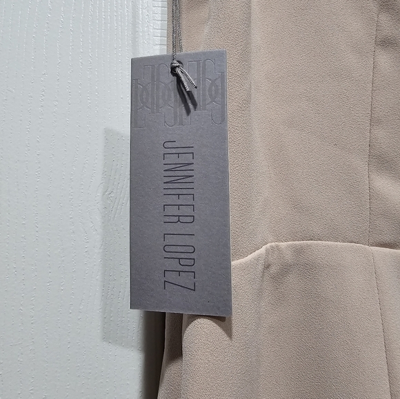 JLo nude romper - Picture 5 of 5